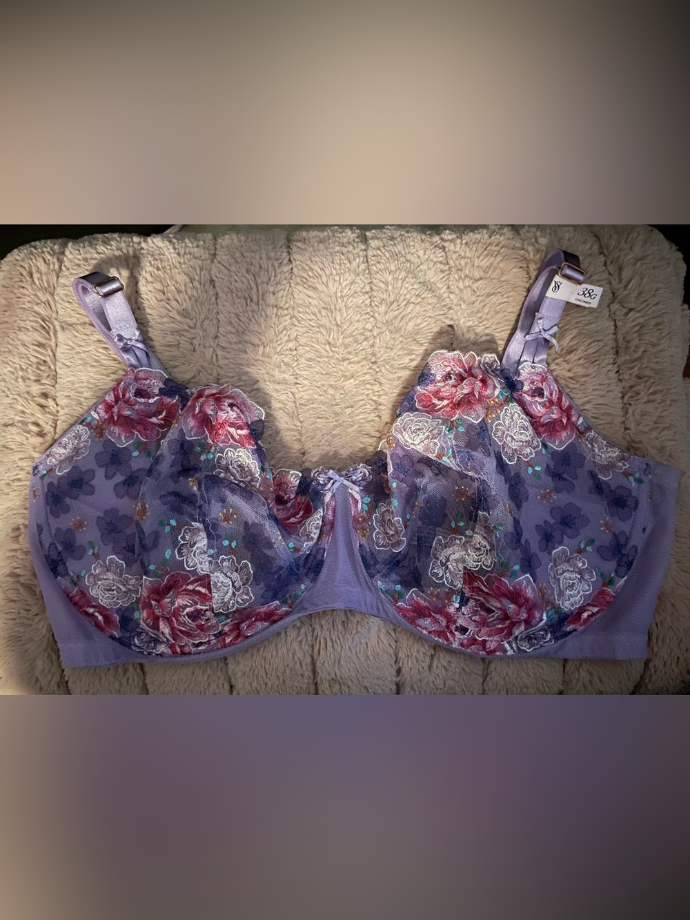 Victorias Secret Floral Lace Underwire Bra in Lavender - Unlined